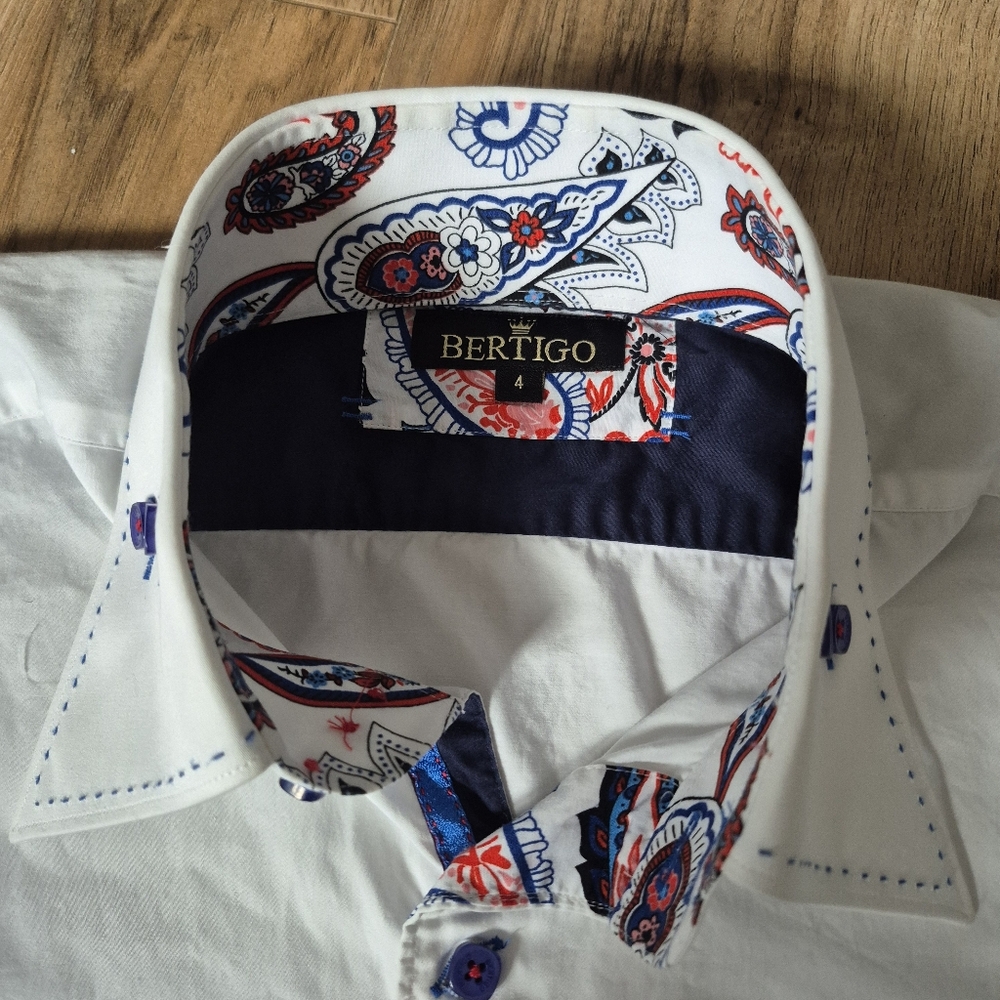 Elegant White Dress Shirt with Blue Details - Picture 2 of 6